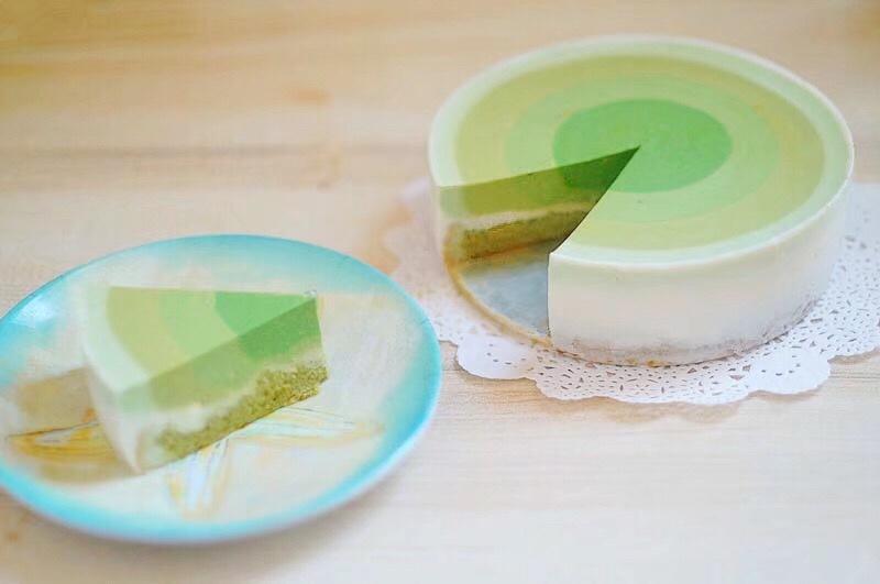 渐变抹茶慕斯蛋糕：我Amanda带着既美又作的抹茶甜点又来了！【曼食慢语】