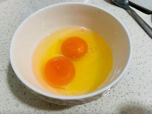 【正大钱食谱】如何做出布丁般的水波蛋？的做法 步骤1