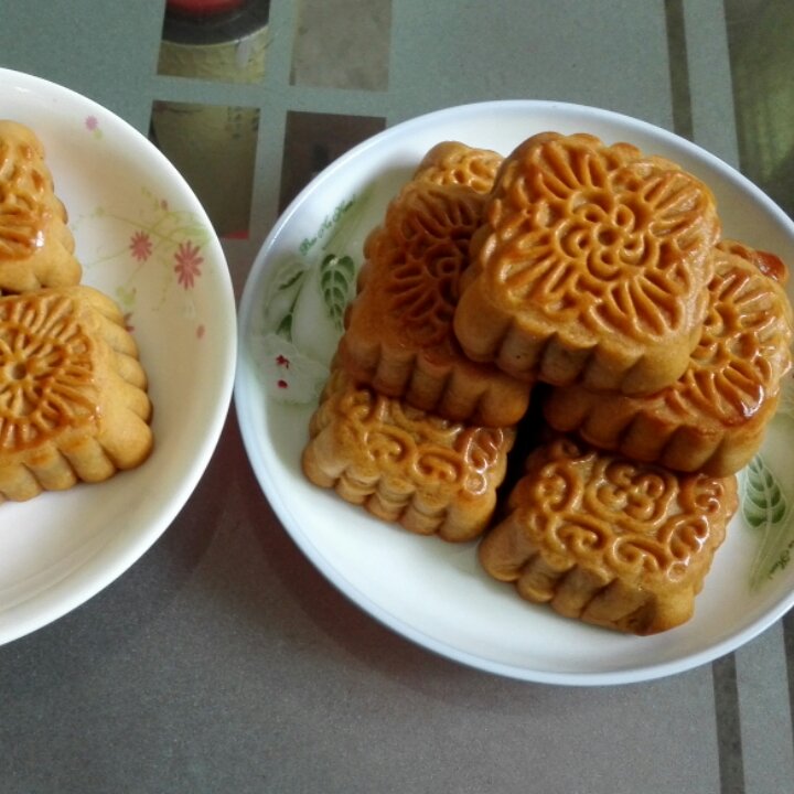 广式月饼—蛋黄莲蓉月饼
