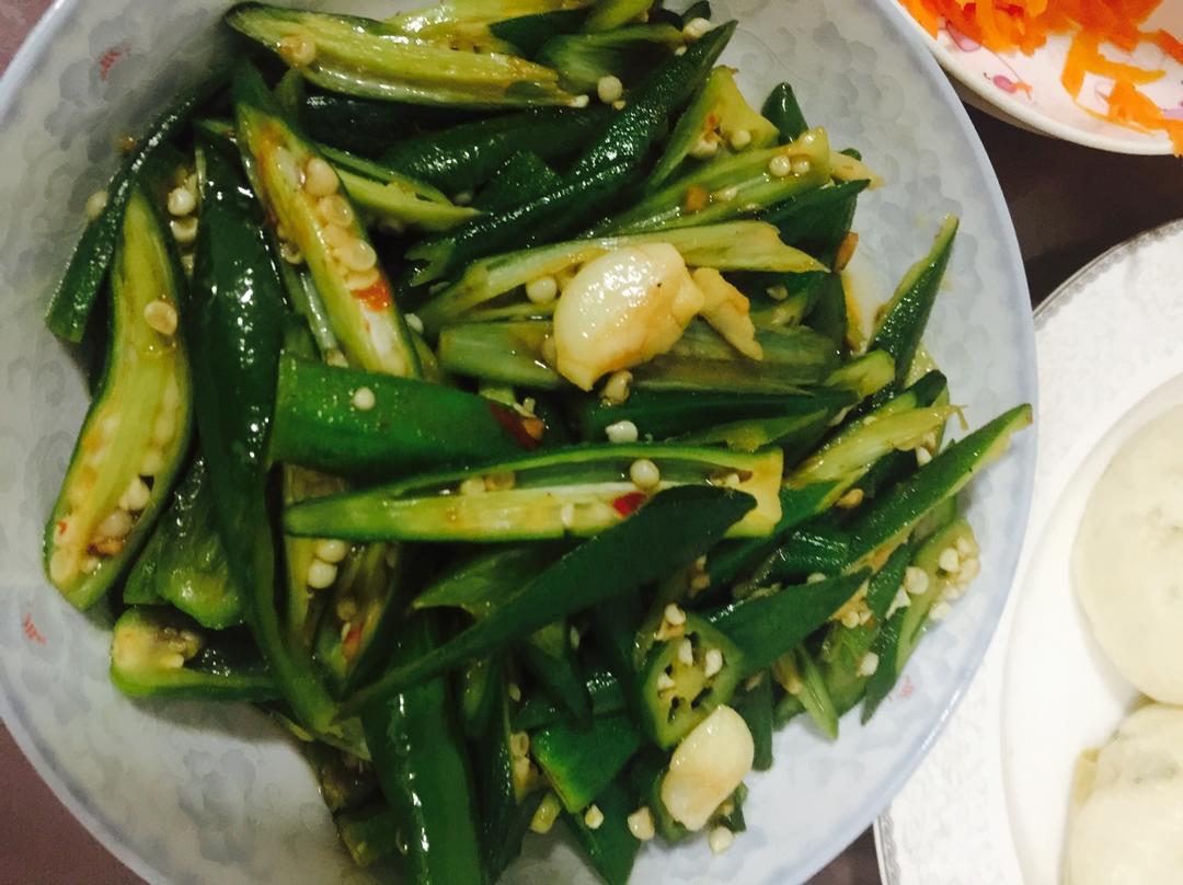 五花肉炒秋葵