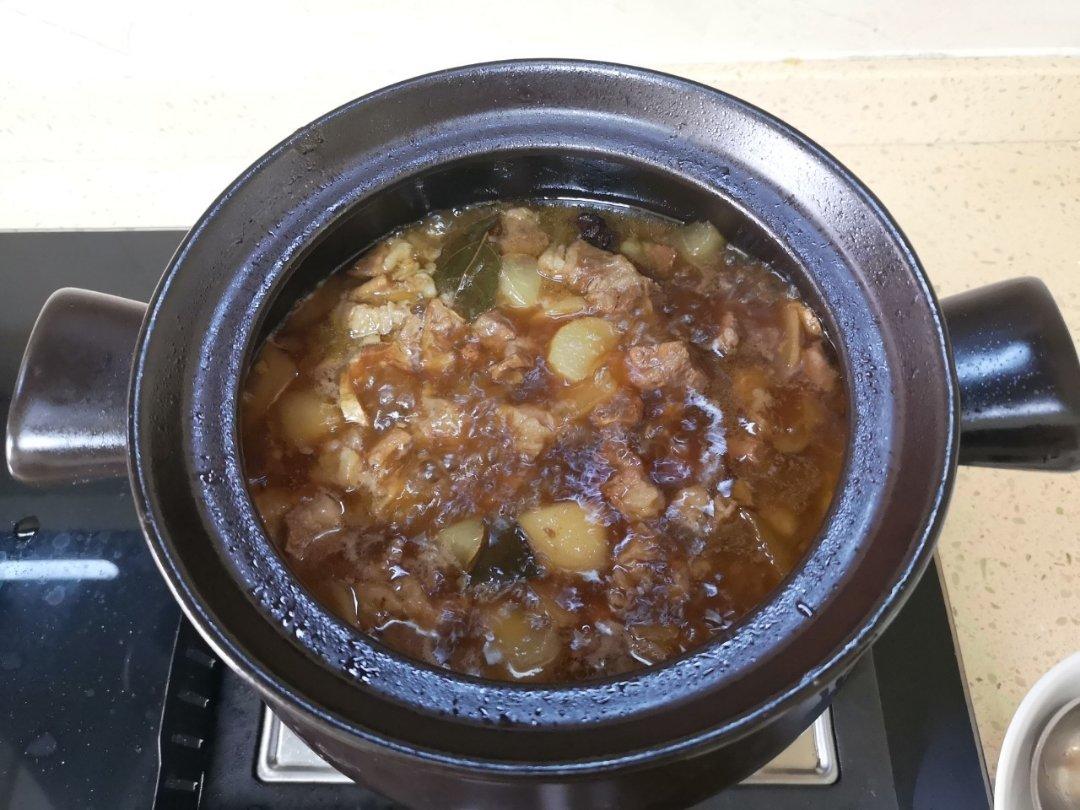 广式萝卜牛腩煲