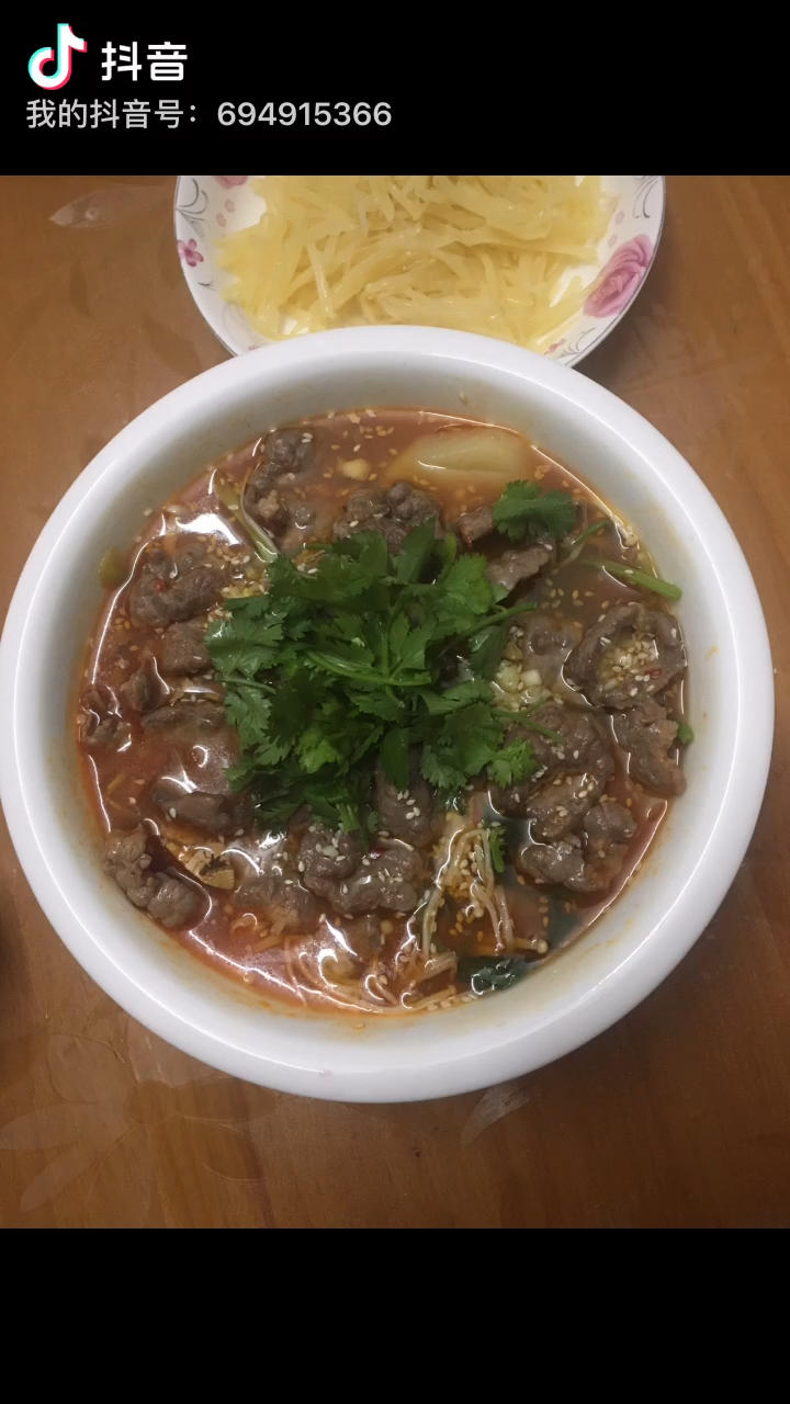 水煮牛肉~也可用猪肉做成水煮肉片