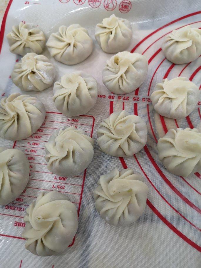 小生煎包子
