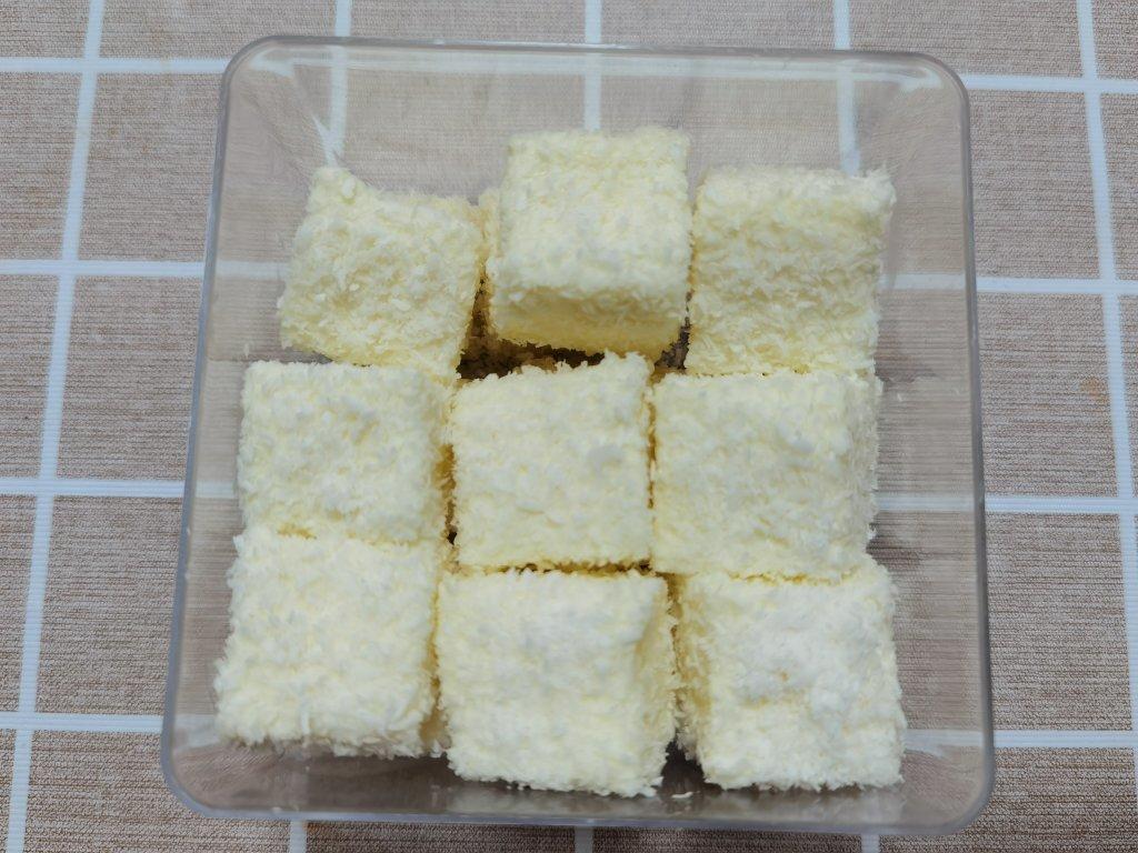 椰蓉牛奶小方