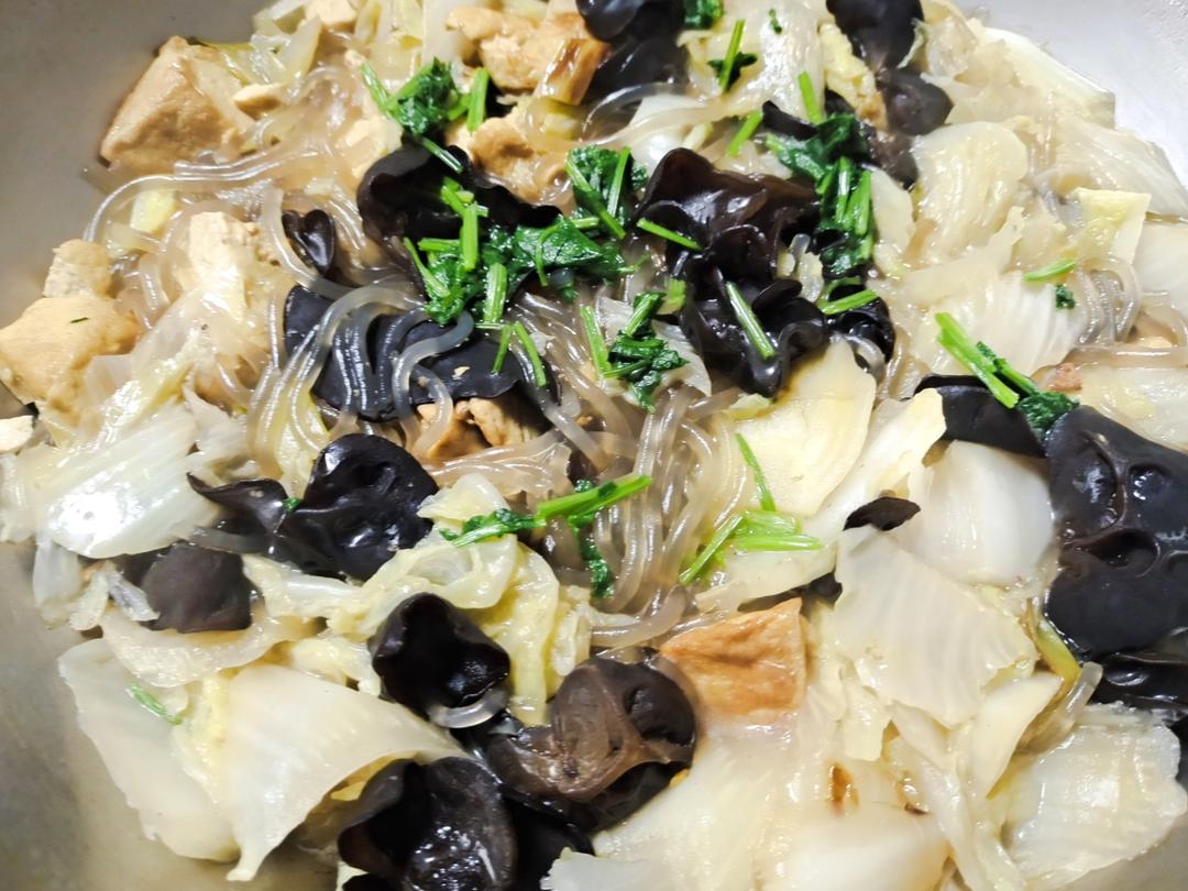 白菜炖粉条的做法 步骤5