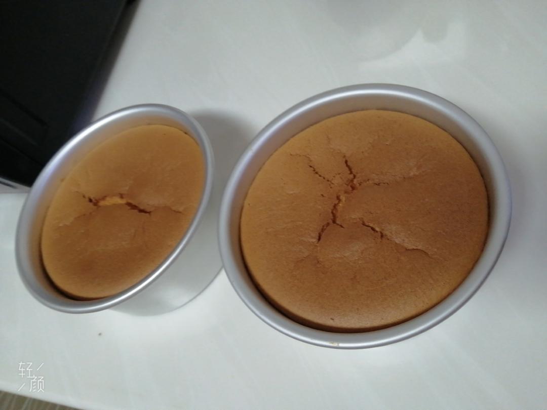 青井老师的焦糖戚风蛋糕