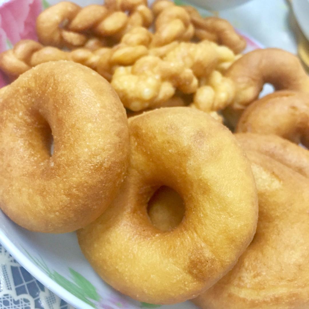 免烤箱！松软可口！一次成功的香甜甜甜圈