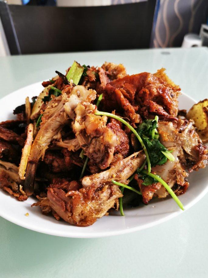 yilia做的不放油的下酒干煸椒盐鸭架