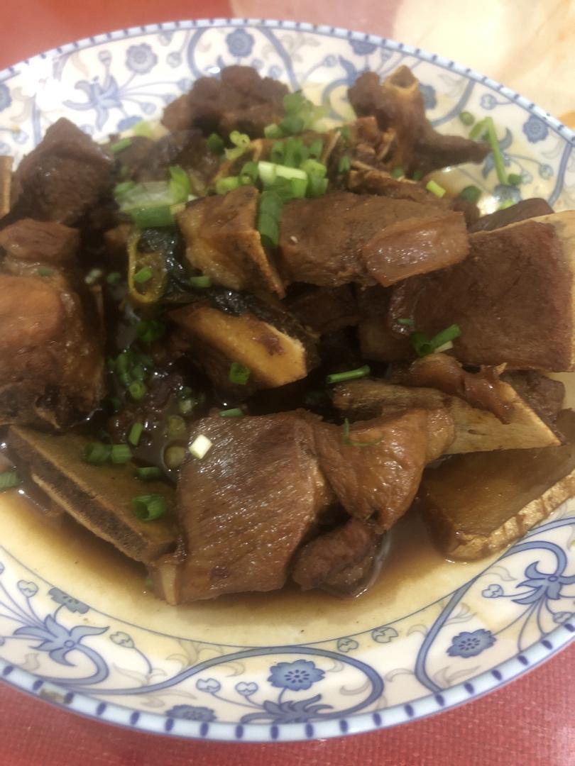 超级好吃的红烧小排