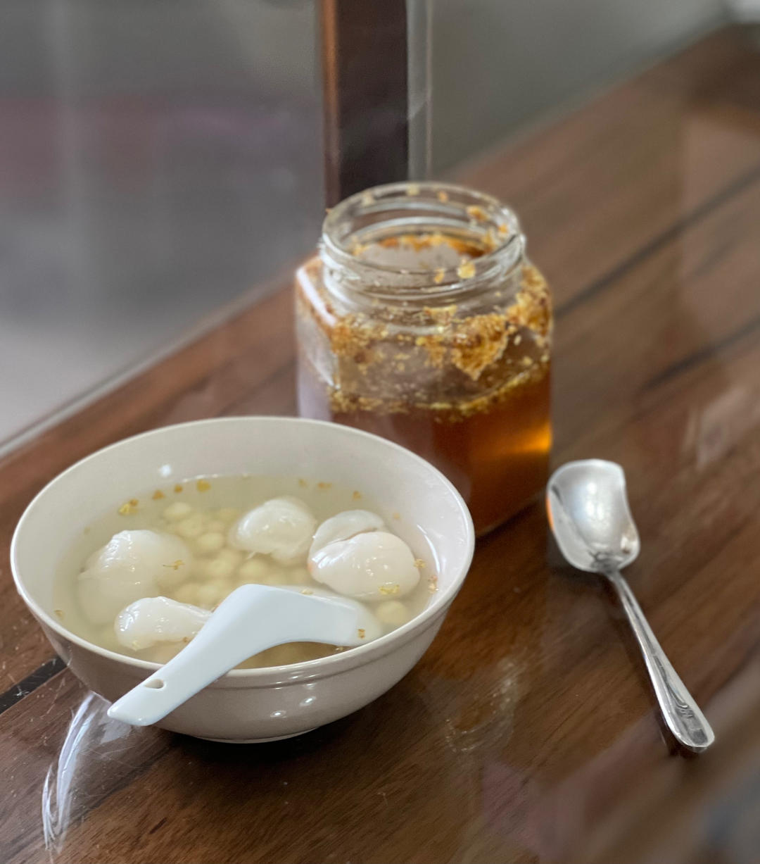 夏日小糖水-桂花荔枝鸡头米