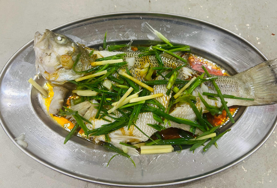 清蒸鲈鱼