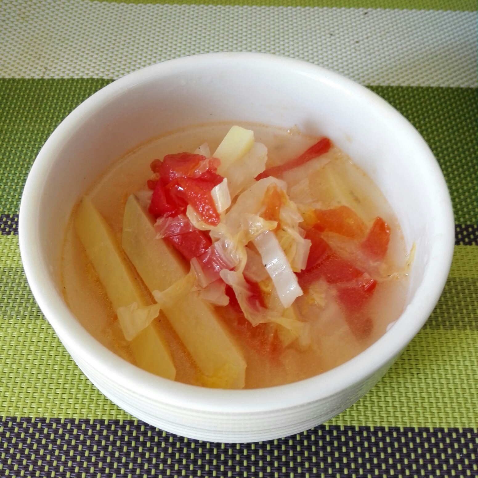 白菜土豆酸汤的做法 步骤3