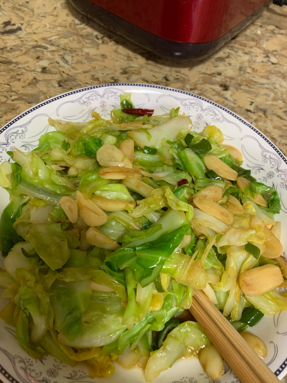 厨师长教你：“手撕包菜”的家常做法,简单又不失美味