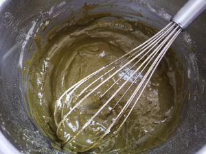 用豆浆做的抹茶戚风蛋糕的做法 步骤2