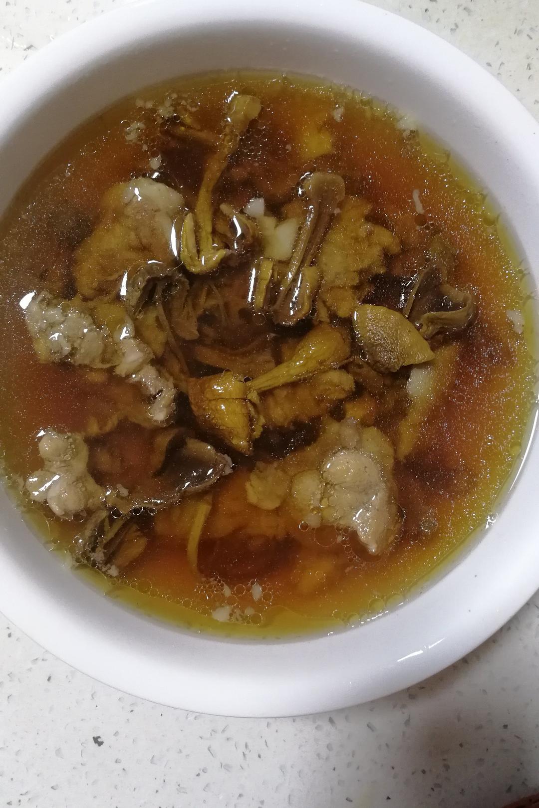 西南卡普做的松茸排骨汤