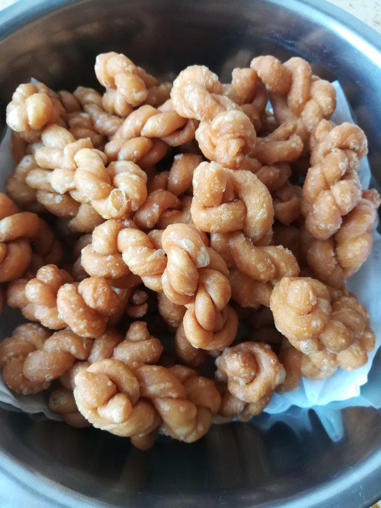 酥脆咸味小麻花