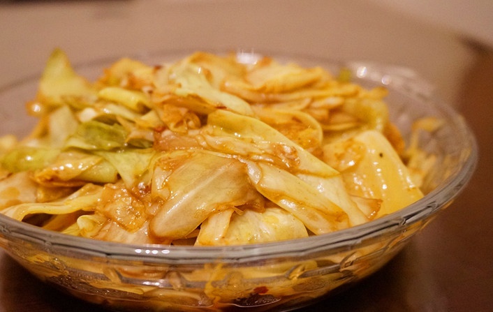 手撕包菜的入味烧法