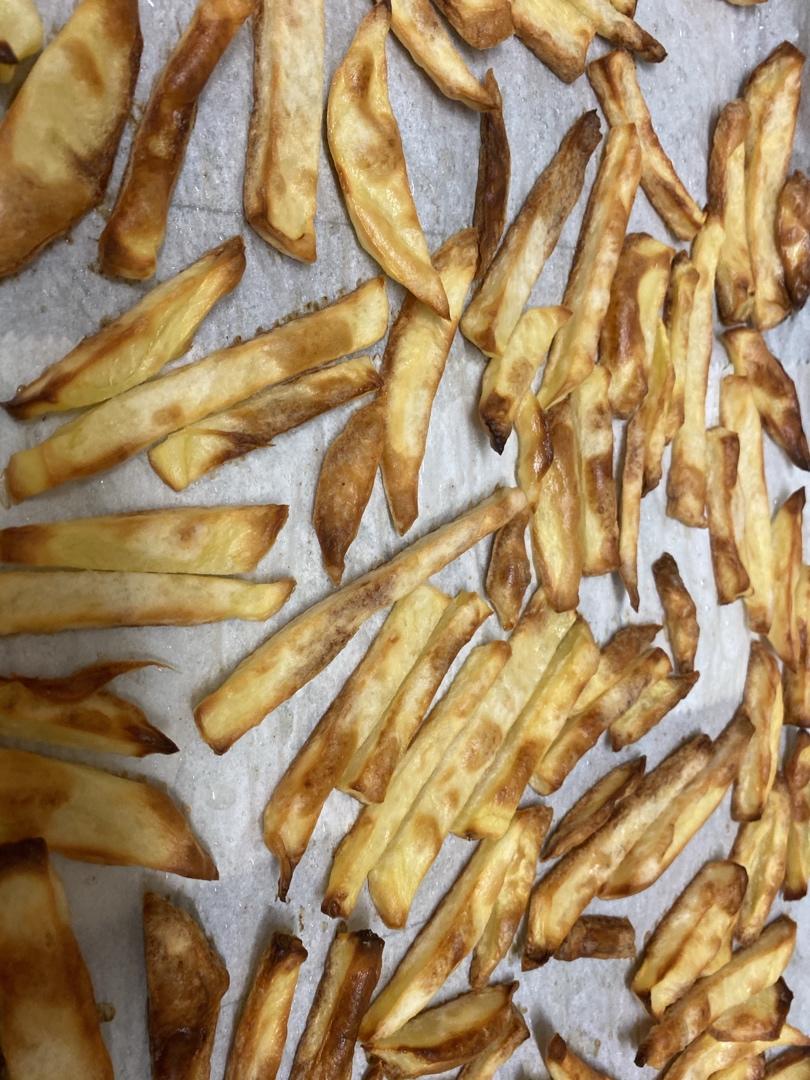 欧芹海盐烤薯条Chips with Parsley Salt——北鼎烤箱食谱