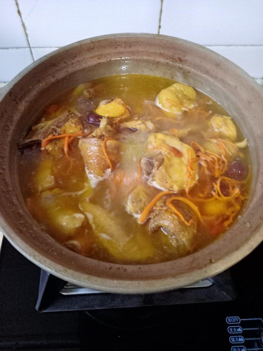虫草花炖鸡