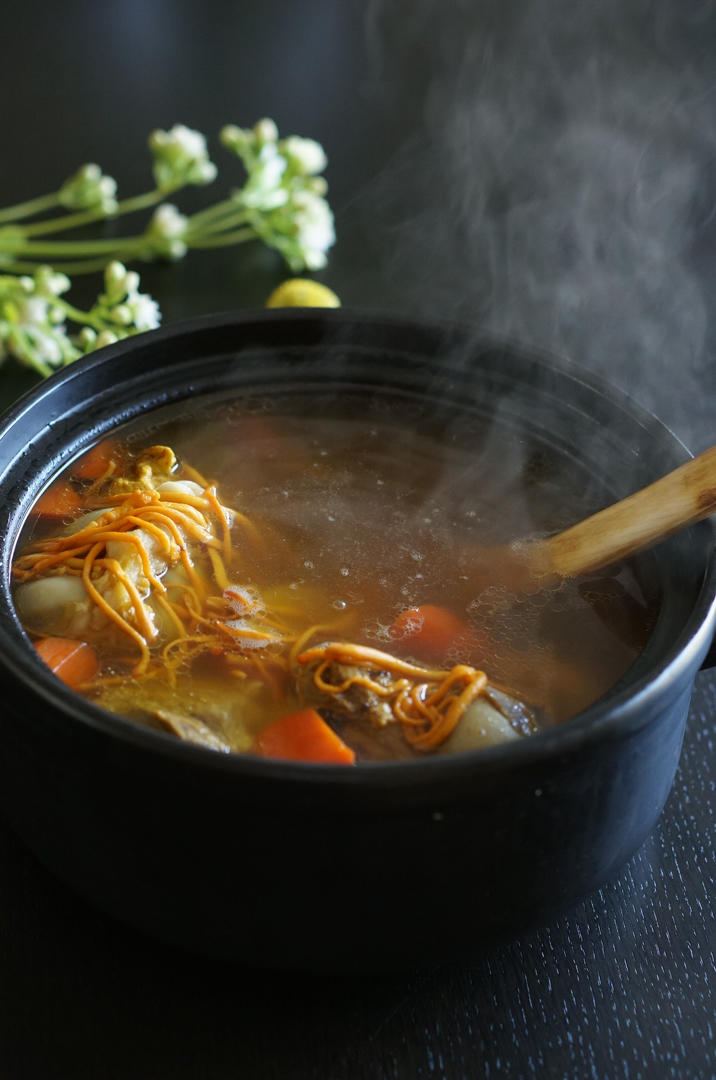 这么做排骨汤［虫草花排骨汤］