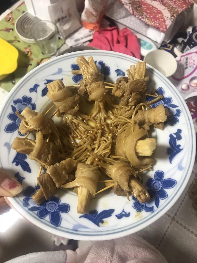 五花肉卷金针菇