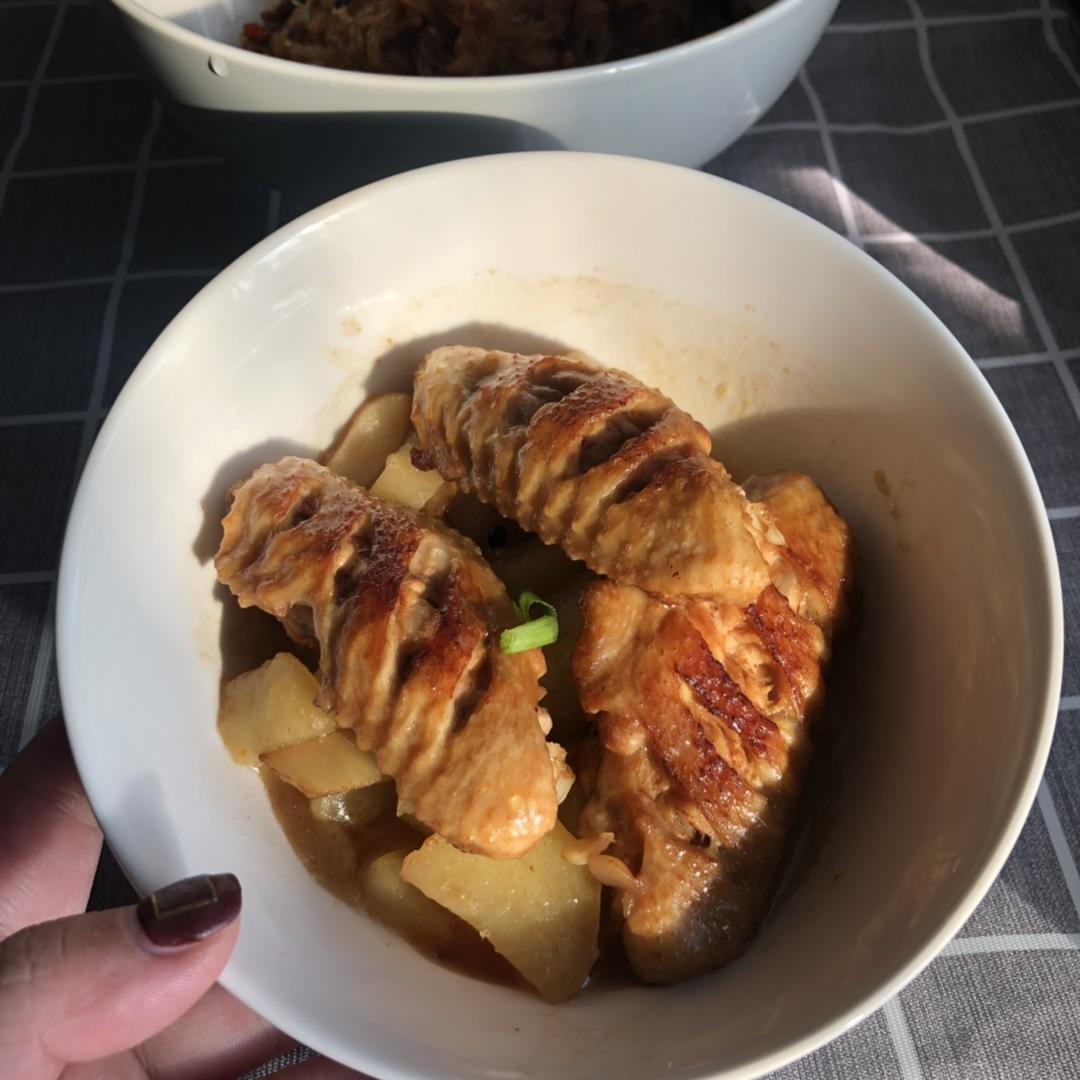 土豆炖鸡翅（快手零失败）
