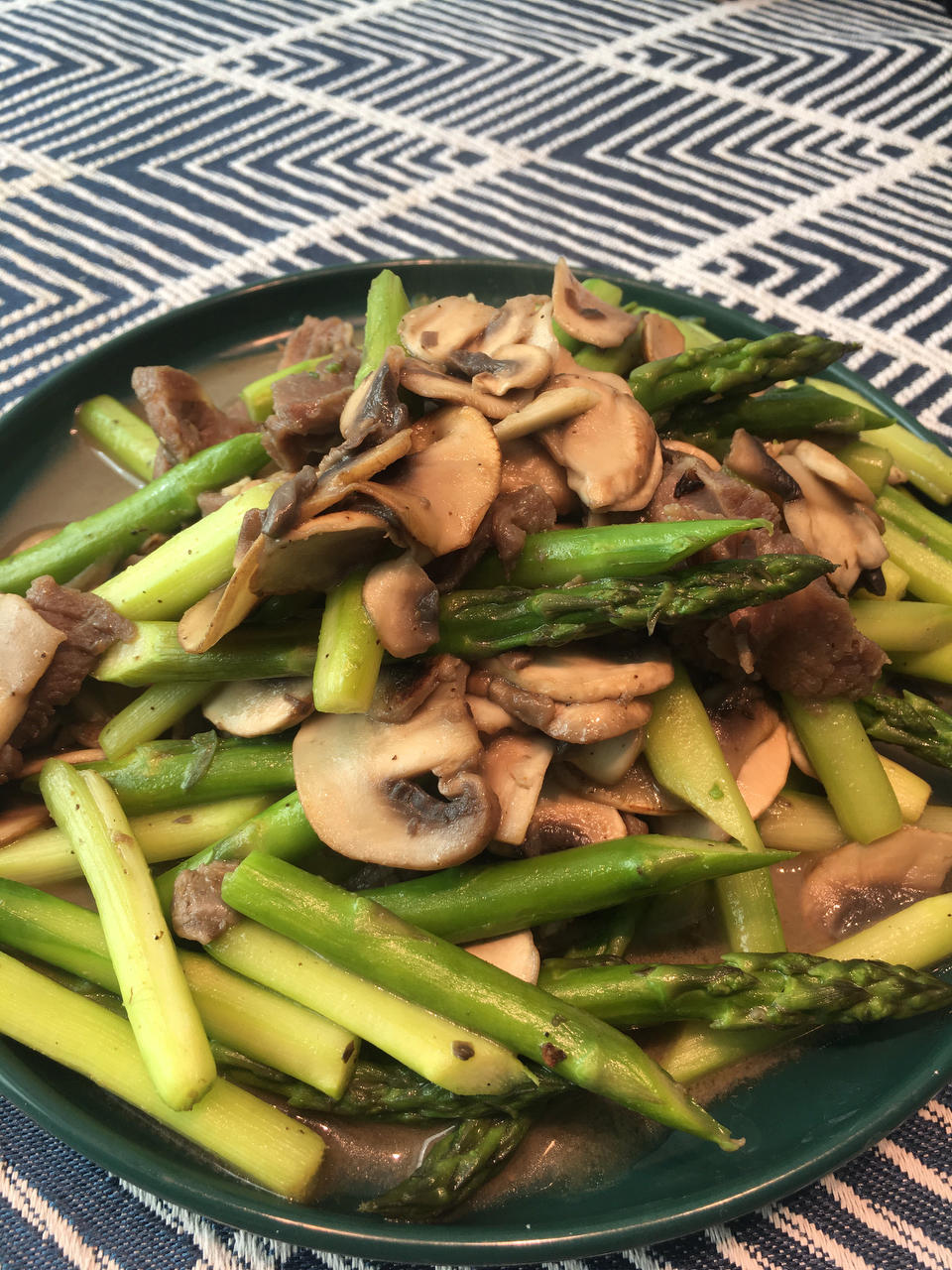 教你做最好吃的芦笋炒蘑菇 新手速get！