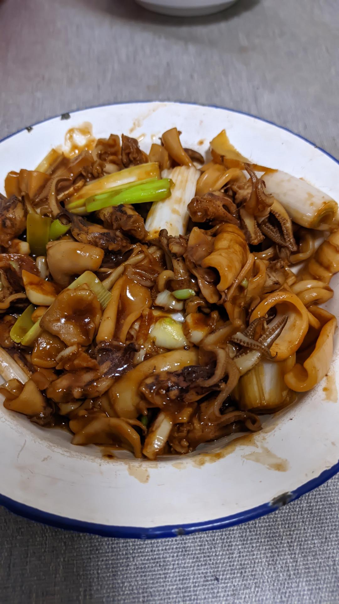 爆炒笔管鱼（海兔）
～配米饭