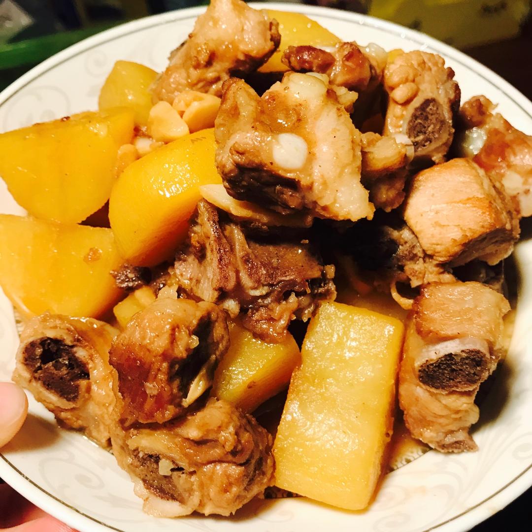 红烧排骨土豆