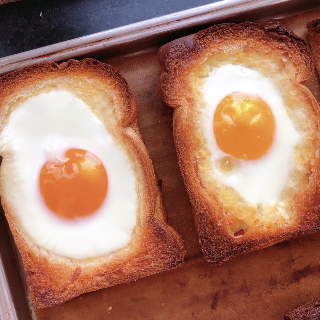 减肥早餐：烤鸡蛋吐司