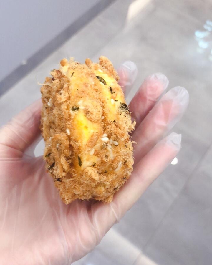 肉松小贝（小四卷）