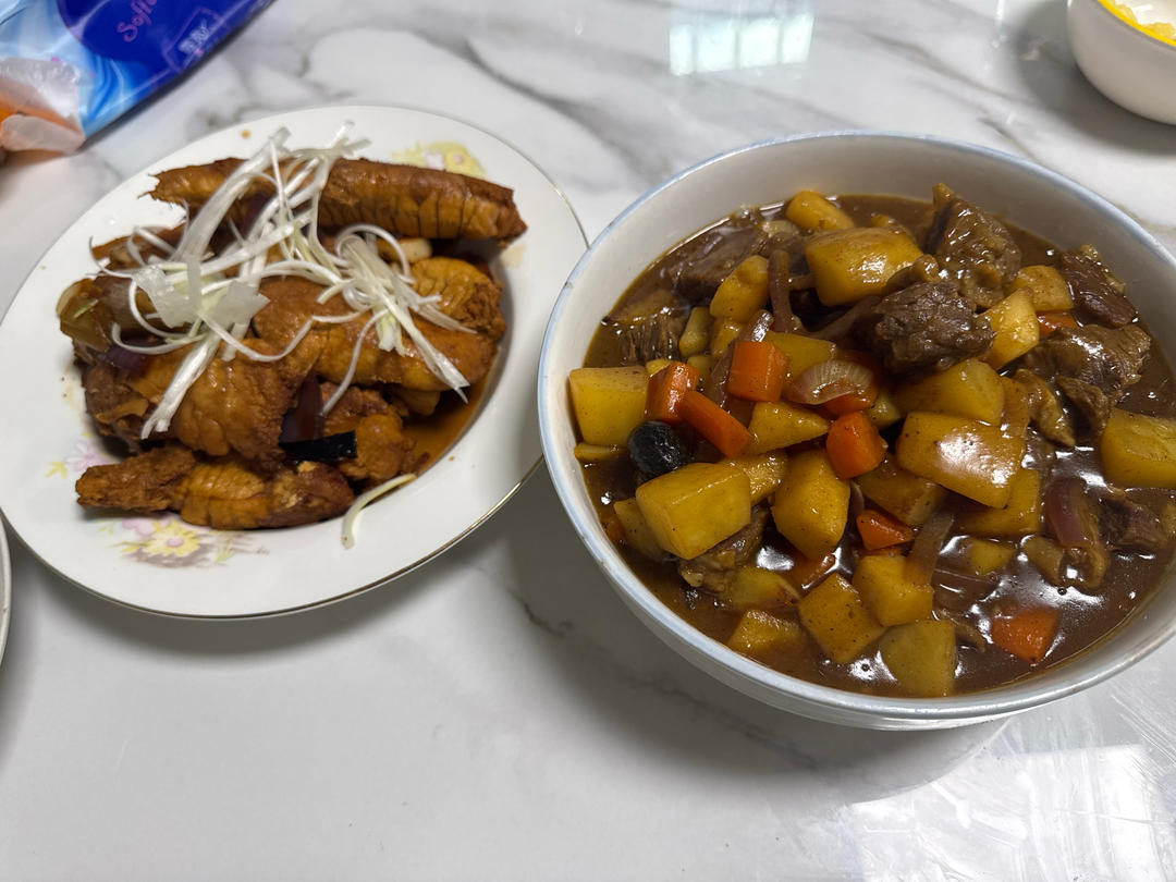 咖喱牛腩