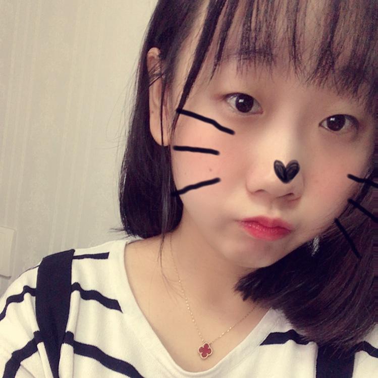 爱吃肉肉的小魔兔