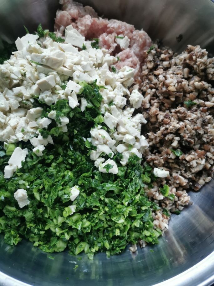 香菇青菜豆腐包子的做法 步骤5