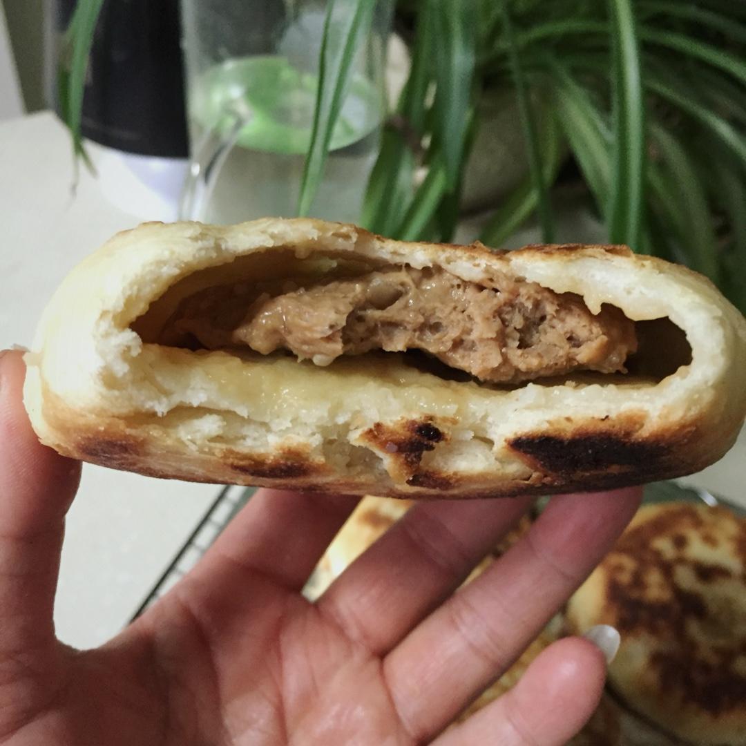 油酥肉火烧 Pork Pie