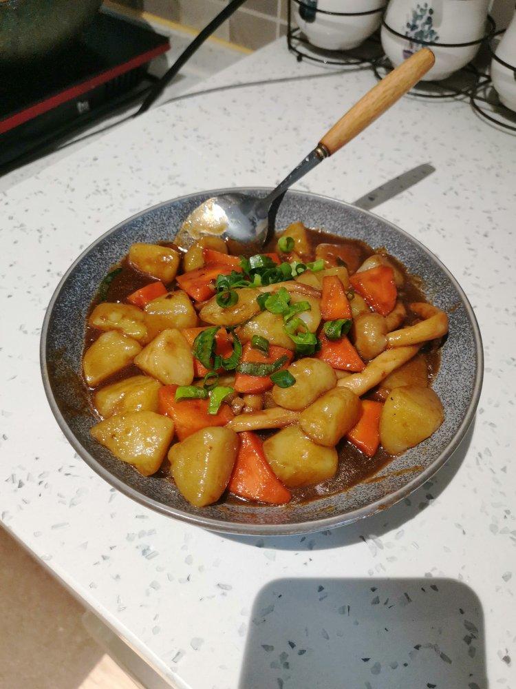 🔥巨下饭，软糯入味！比肉还好吃的红烧土豆