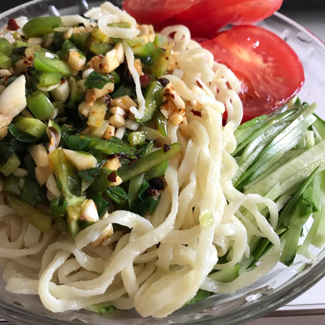 姥姥的爽口凉面！（干拌挂面）