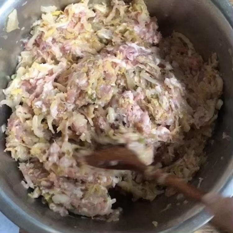 酸菜猪肉饺子（东北酸菜）