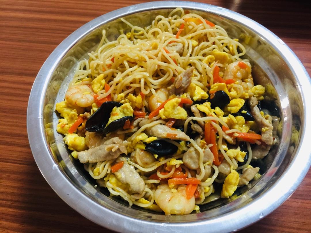 简单又美味的【自制三鲜炒面】