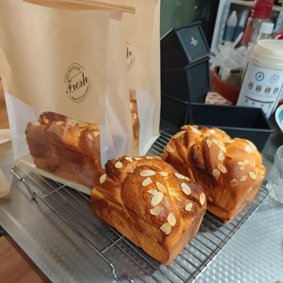 杏仁奶油吐司