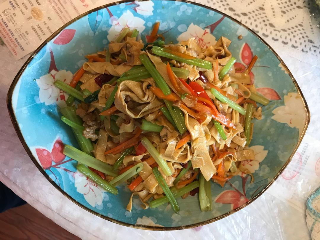 香芹豆腐皮