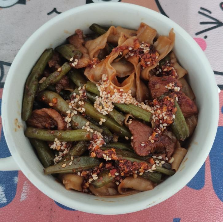 香喷豆角焖面