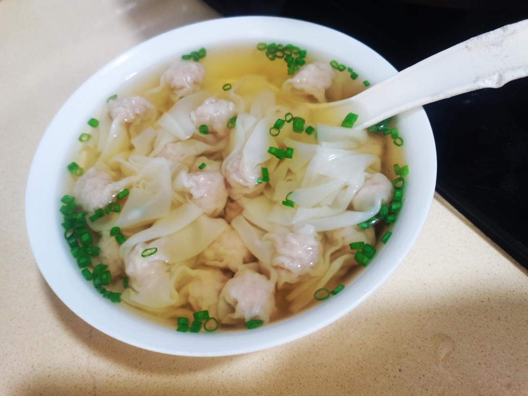 鲜肉馄饨 馄饨皮 馄饨汤底（附6种包法）