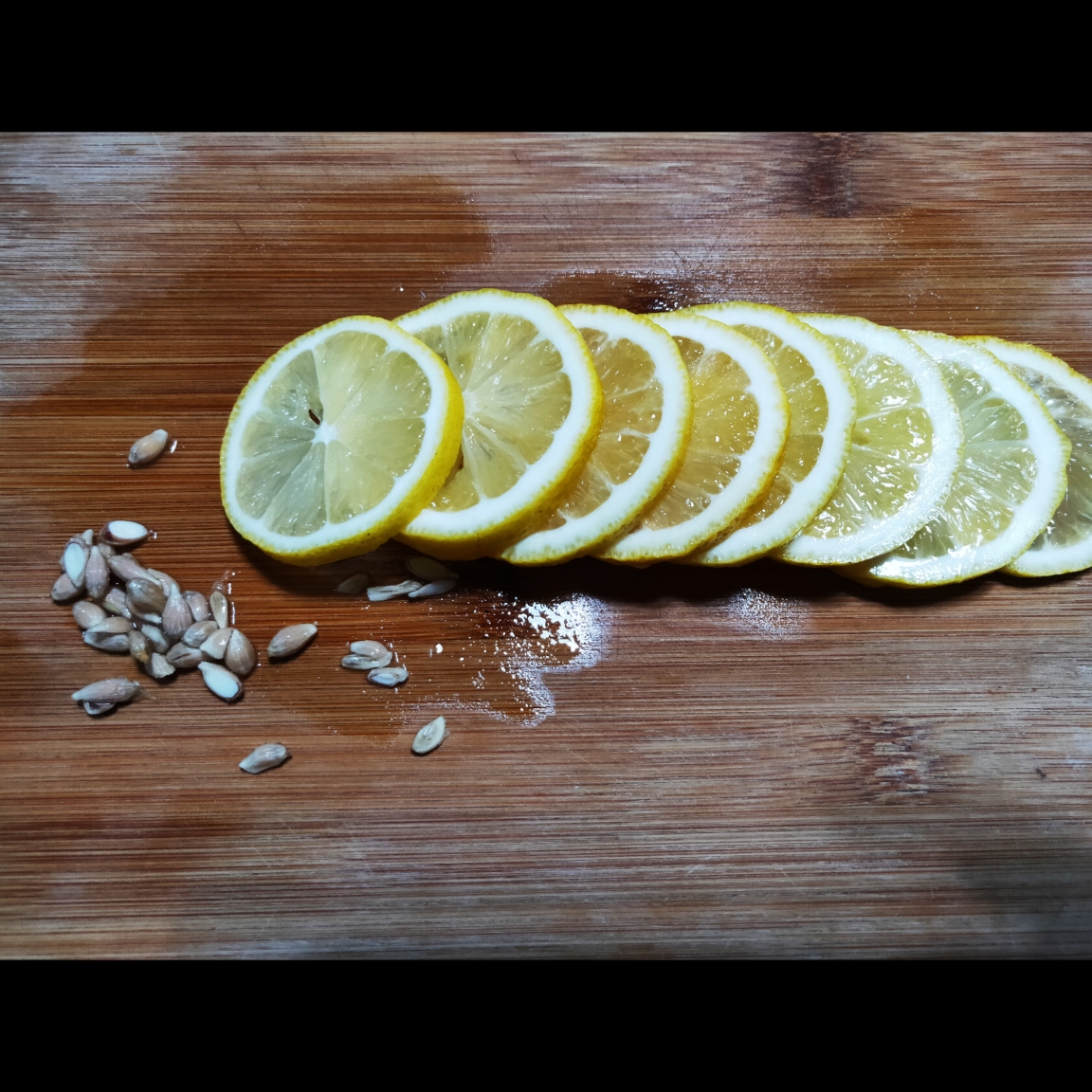 不让味蕾失望的百香果柠檬蜂蜜茶的做法 步骤8
