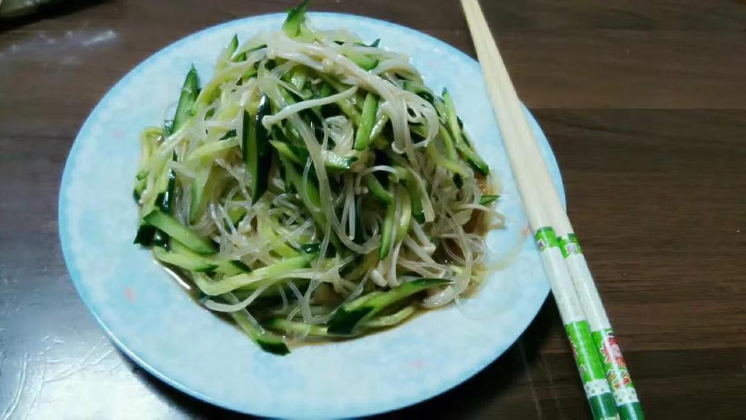 凉拌金针菇