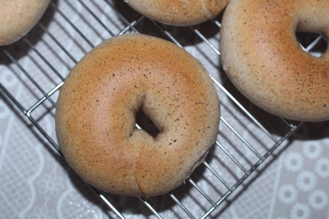 （无油）全麦黑麦贝果bagel~咬劲十足，越嚼越香