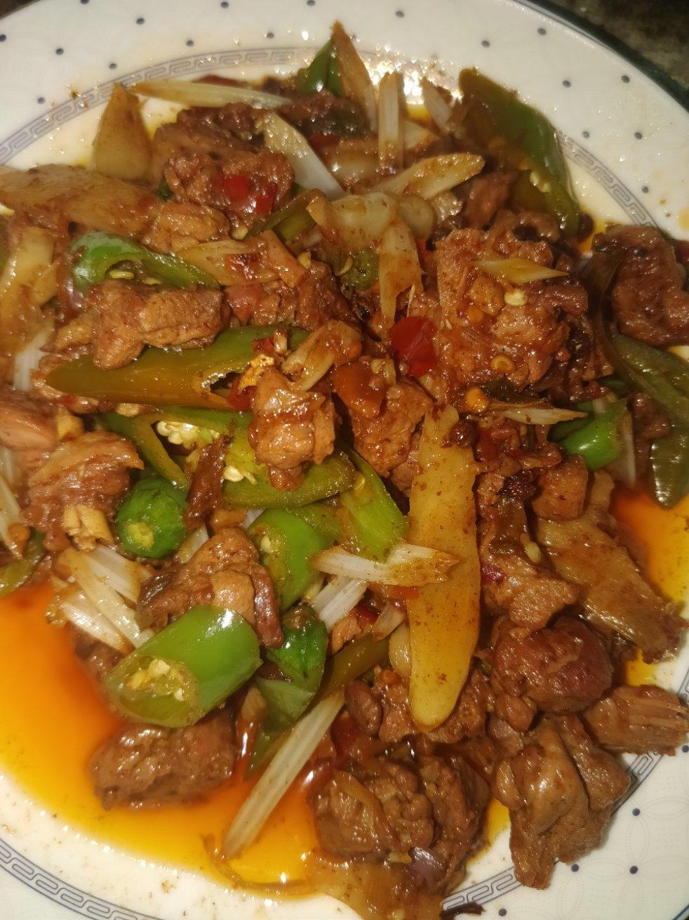 子姜焖鸭煲