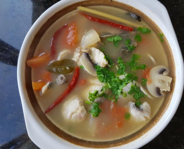 泰式冬阴鱼（酸辣鱼汤）Tom yum fish的做法