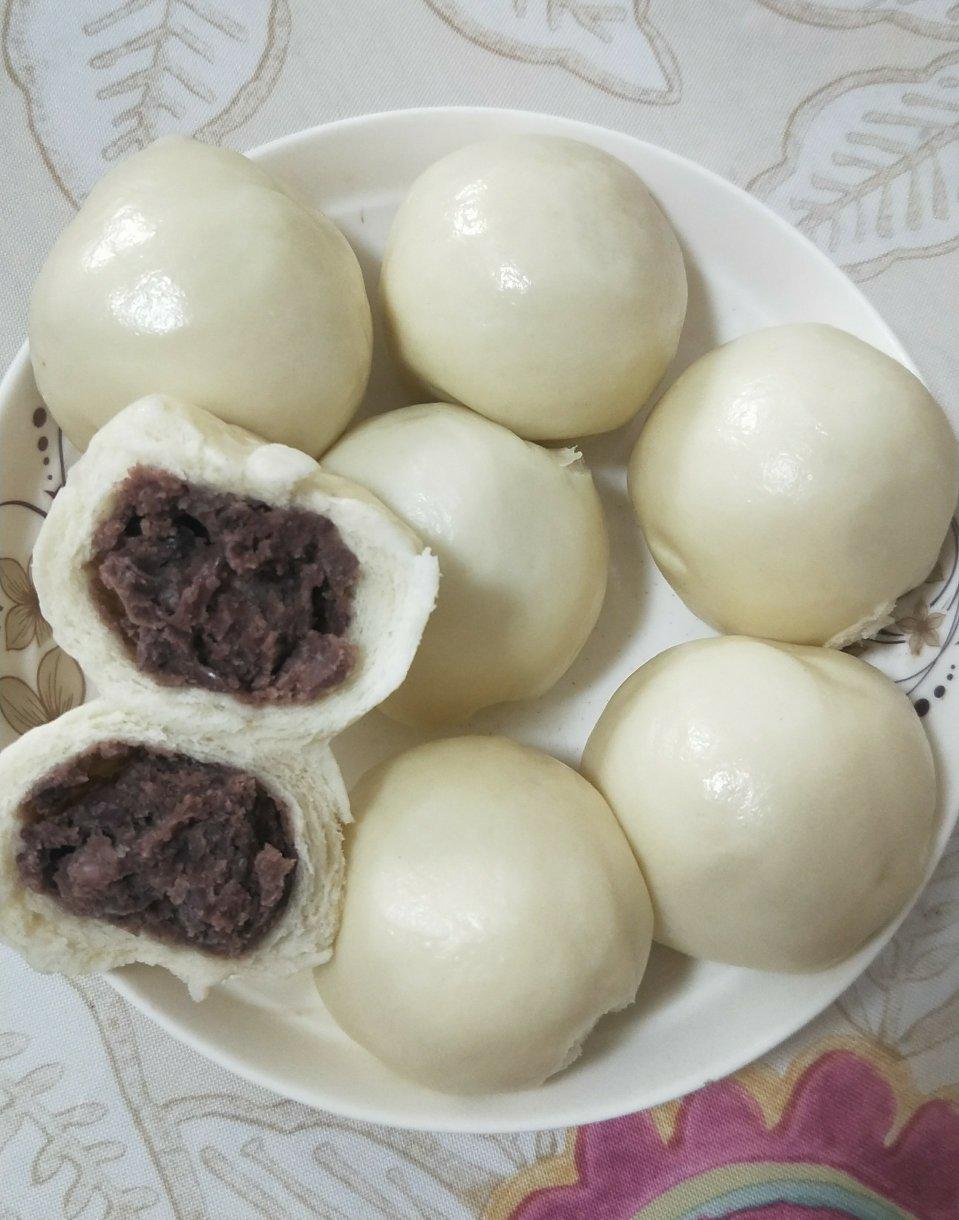 像灯泡一样亮的豆沙包～做法超简单!