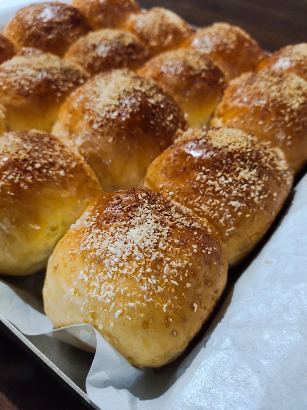 🥛超简单快手，柔软拉丝，一次发酵，牛奶小餐包